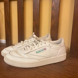 Reeboks Club C 85 Vintage Womans shoe